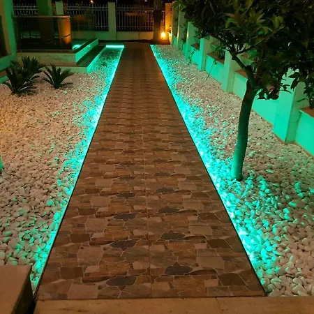 Sillyon Apartment